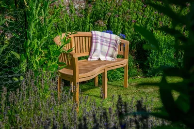 Bramblecrest Broadway Banana Bench (8cm Scroll) - image 3